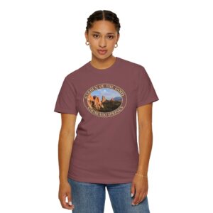 Garden of the Gods Colorado Springs Unique Rock Formations Garment-Dyed Heavyweight T-Shirt for Nature Lovers and Travelers