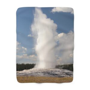 GentleSeas Sherpa Fleece Blanket Featuring Old Faithful Geyser Eruption at Yellowstone National Park